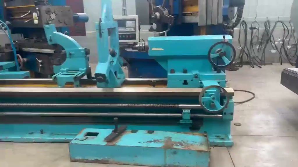 Heavy-Duty Lathe Machine